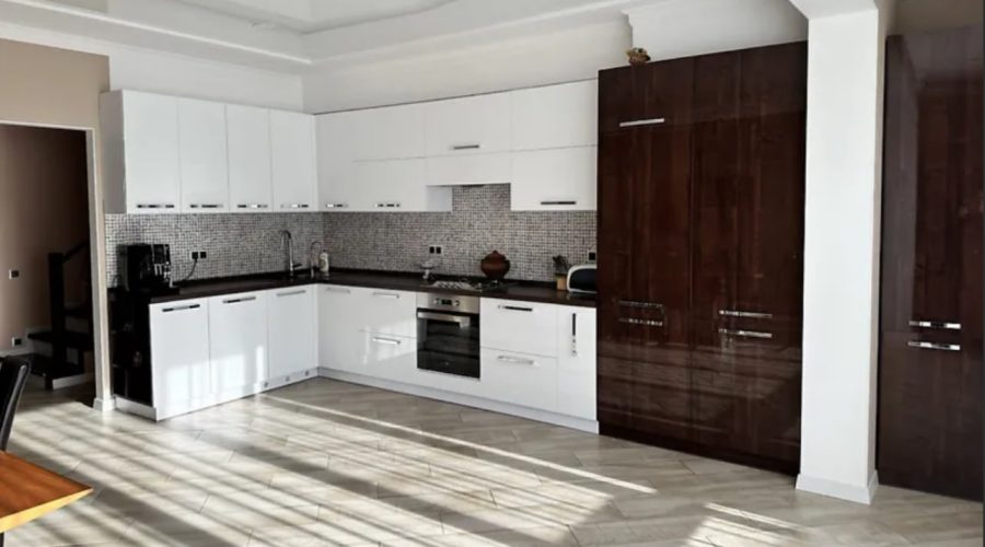 Продаж таунхаусу 3 кімнати 134 кв. м. 1 сот. (Виставка) Хмельницький