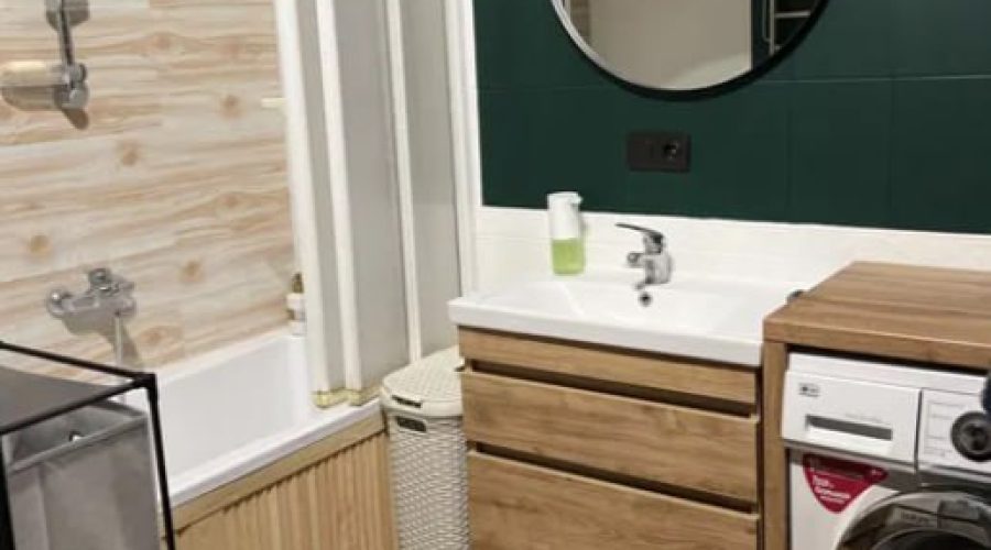 Продаж квартири 5 кімнат 100 кв. м. (Центр) Хмельницький