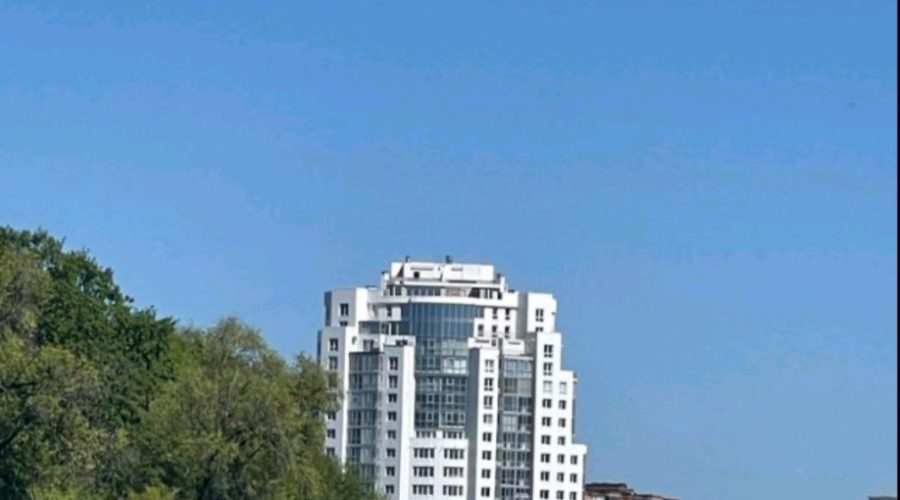 Продаж квартири 3 кімнати 151 кв. м. ЖК Монблан (Центр) Хмельницький