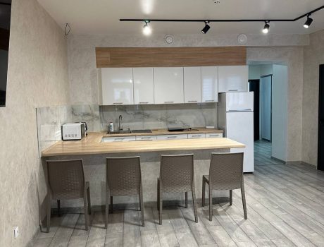 Продаж комерційної нерухомості 2 кімнати 105 кв. м. Старокостянтинівське (Виставка) Хмельницький
