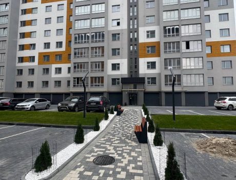 Продаж квартири 2 кімнати 81 кв. м. Вінницьке шосе (Виставка) Хмельницький