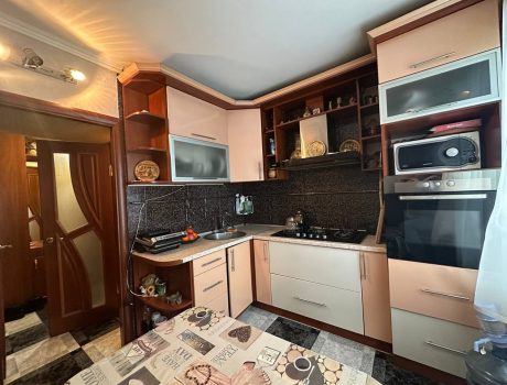 Продаж квартири 3 кімнати 64 кв. м. Хмельницького (Заготзерно) Хмельницький