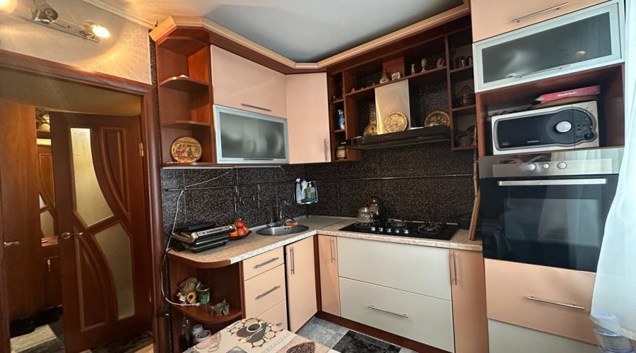 Продаж квартири 3 кімнати 64 кв. м. Хмельницького (Заготзерно) Хмельницький