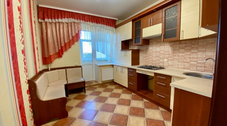 Продаж квартири 1 кімната 45 кв. м. Лісогринівецька (Озерна) Хмельницький