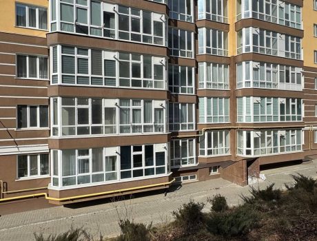 Продаж квартири 1 кімната 41 кв. м. ЖК Лейкберрі (Озерна) Хмельницький