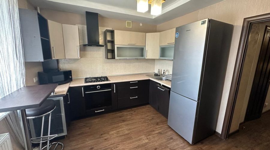 Оренда 2 кімнати 68 кв. м. (Виставка) Хмельницький