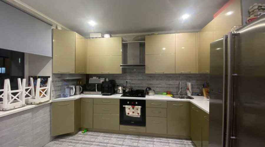 Продаж квартири 3 кімнати 74 кв. м. ЖК Чайка-2 (Озерна) Хмельницький