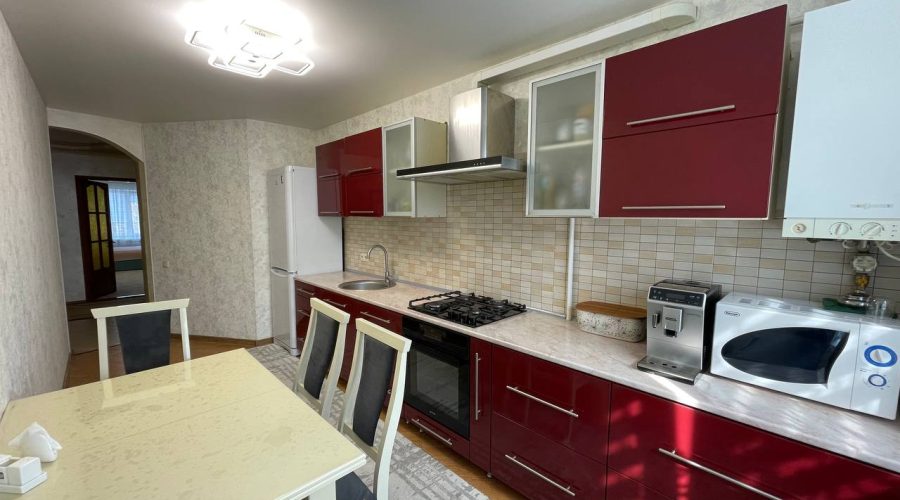 Продаж квартири 3 кімнати 85 кв. м. Кам’янецька (Південно-Захід) Хмельницький