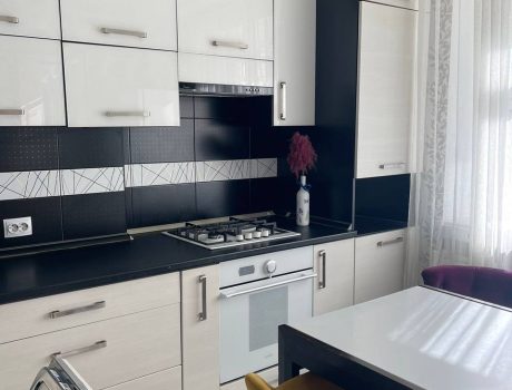 Продаж квартири 2 кімнати 68 кв. м. Інститутська (Південно-Захід) Хмельницький