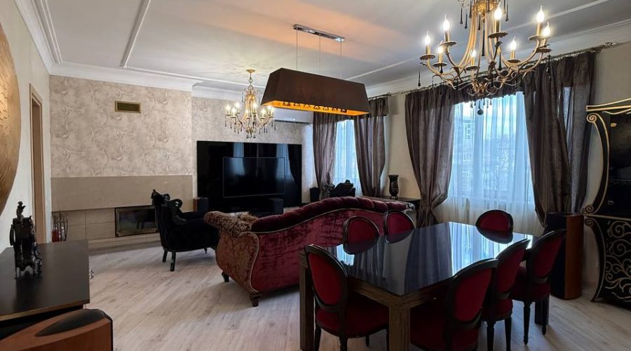 Продаж квартири 4 кімнати 130 кв. м. Пилипчука (Центр) Хмельницький
