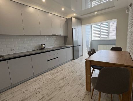 Оренда 1 кімната 55 кв. м. Лапушкіна Йосипа (Центр) Хмельницький