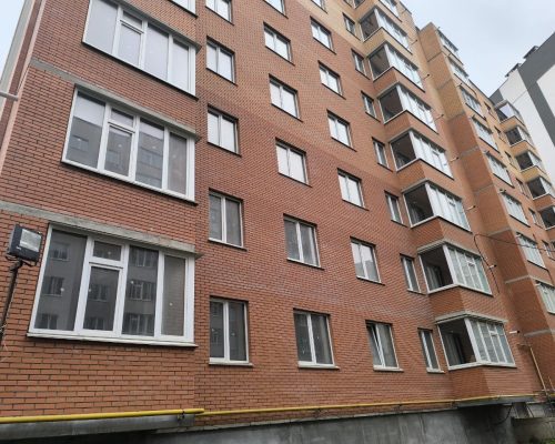 Продаж квартири 2 кімнати 64 кв. м. ЖК “Барви 10” (Озерна) Хмельницький