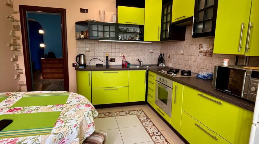 Продаж квартири 2 кімнати 68 кв. м. Зарічанська (Виставка) Хмельницький