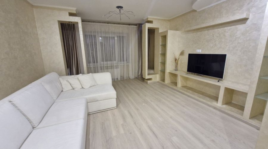 Оренда 3 кімнати 90 кв. м. Свободи (Центр) Хмельницький