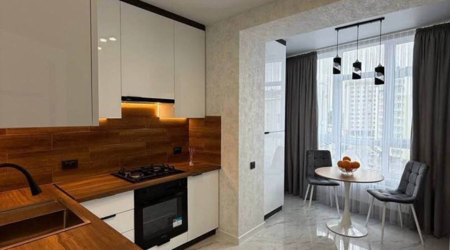 Продаж квартири 1 кімната 42 кв. м. Лісогринівецька (Озерна) Хмельницький