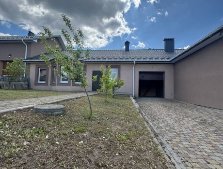 Продаж таунхаусу 3 кімнати 124 кв. м. 4 сот. (Лісові Грінівці) Хмельницький