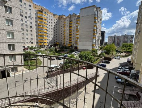Продаж квартири 2 кімнати 65 кв. м. ЖК Відродження (Виставка) Хмельницький