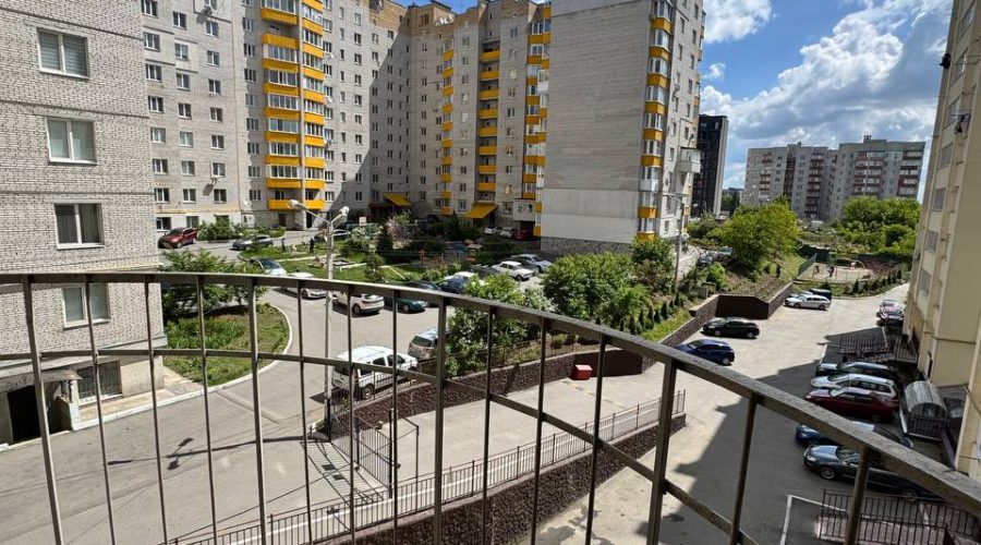 Продаж квартири 2 кімнати 65 кв. м. ЖК Відродження (Виставка) Хмельницький