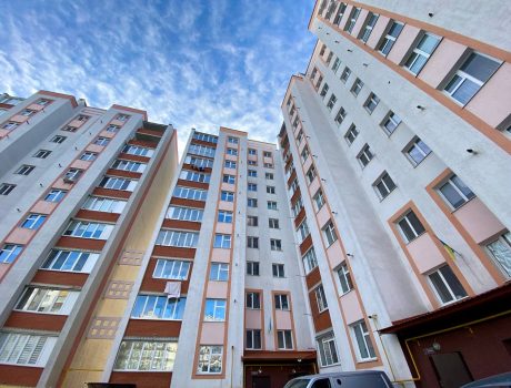 Продаж квартири 2 кімнати 70 кв. м. Озерна (Виставка) Хмельницький