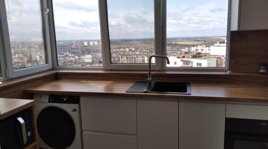 Продаж квартири 2 кімнати 77 кв. м. ЖК Форест (Озерна) Хмельницький