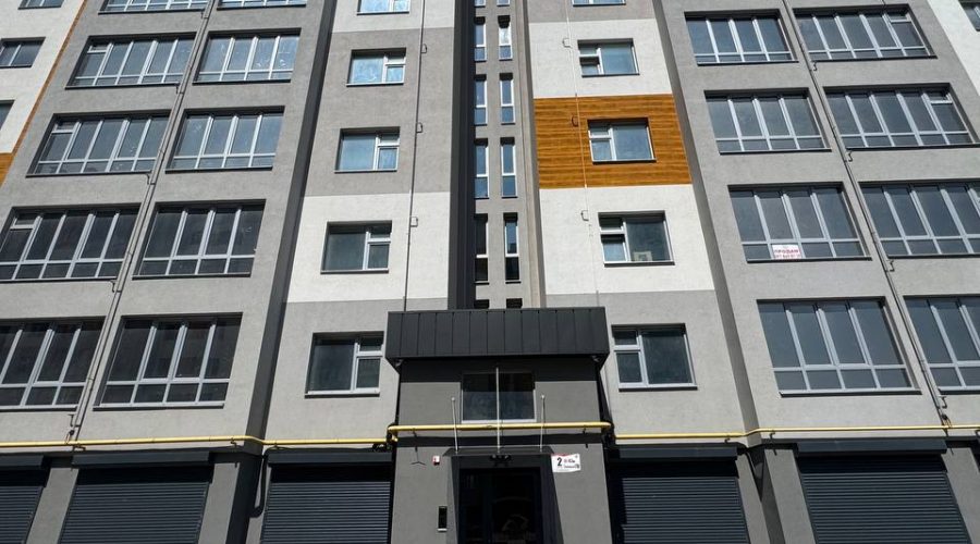 Продаж квартири 3 кімнати 82 кв. м. ЖБК Щасливий (Виставка) Хмельницький