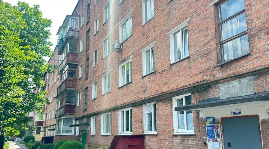 Продаж квартири 3 кімнати 52 кв. м. Зарічанська (Виставка) Хмельницький