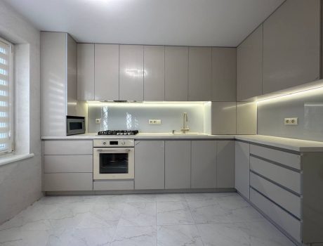 Продаж квартири 3 кімнати 63 кв. м. Прибузька (Центр) Хмельницький