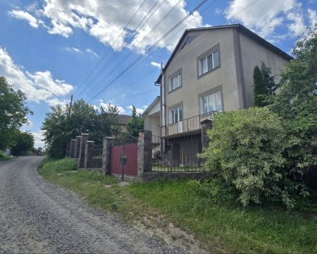 Продаж будинку 4 кімнати 230 кв. м. 10 сот. пров.Глушенкова (Ружична) Хмельницький