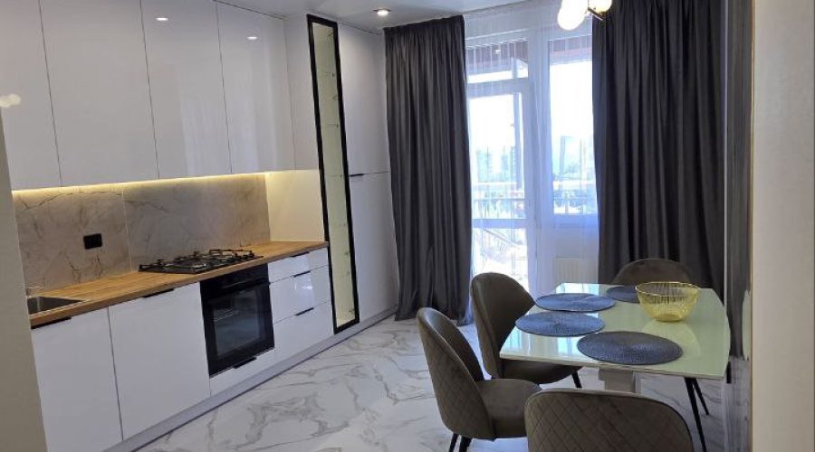 Продаж квартири 2 кімнати 67 кв. м. ЖК Академмістечко (Центр) Хмельницький