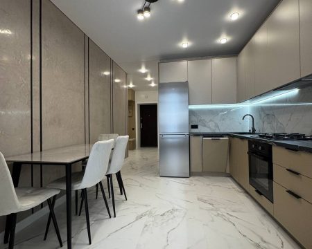 Продаж квартири 2 кімнати 75 кв. м. Бандери (Виставка) Хмельницький