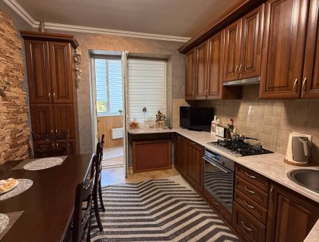 Продаж квартири 3 кімнати 88 кв. м. Старкон. Шосе (Центр) Хмельницький