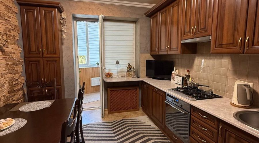 Продаж квартири 3 кімнати 88 кв. м. Старкон. Шосе (Центр) Хмельницький