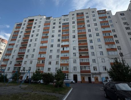 Продаж квартири 3 кімнати 103 кв. м. Лісогринівецька (Озерна) Хмельницький