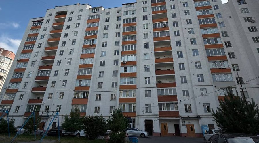 Продаж квартири 3 кімнати 103 кв. м. Лісогринівецька (Озерна) Хмельницький