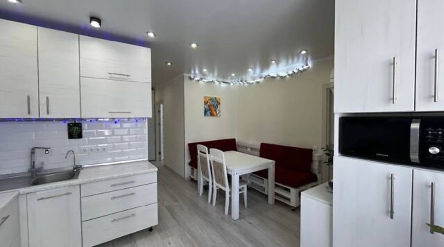 Продаж квартири 2 кімнати 56 кв. м. Кармелюка (Озерна) Хмельницький