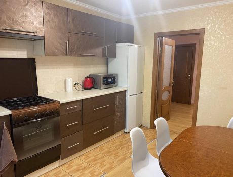 Продаж квартири 2 кімнати 68 кв. м. Староконстантинівське Шосе (Виставка) Хмельницький