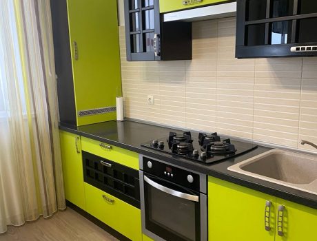 Продаж квартири 2 кімнати 65 кв. м. Лісогринівецька (Озерна) Хмельницький