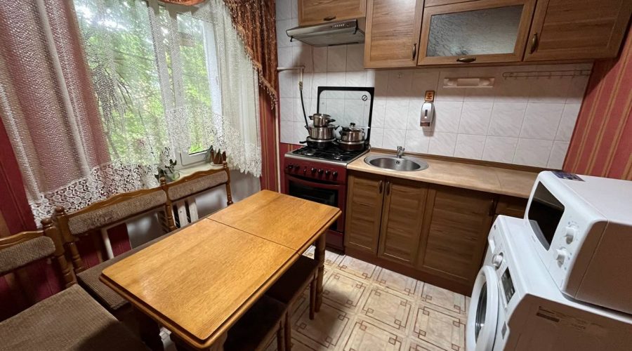 Оренда 1 кімната 50 кв. м. Зарічанська (Виставка) Хмельницький