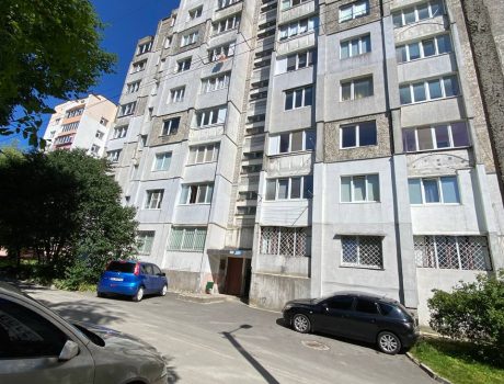 Продаж квартири 3 кімнати 75 кв. м. (Озерна) Хмельницький