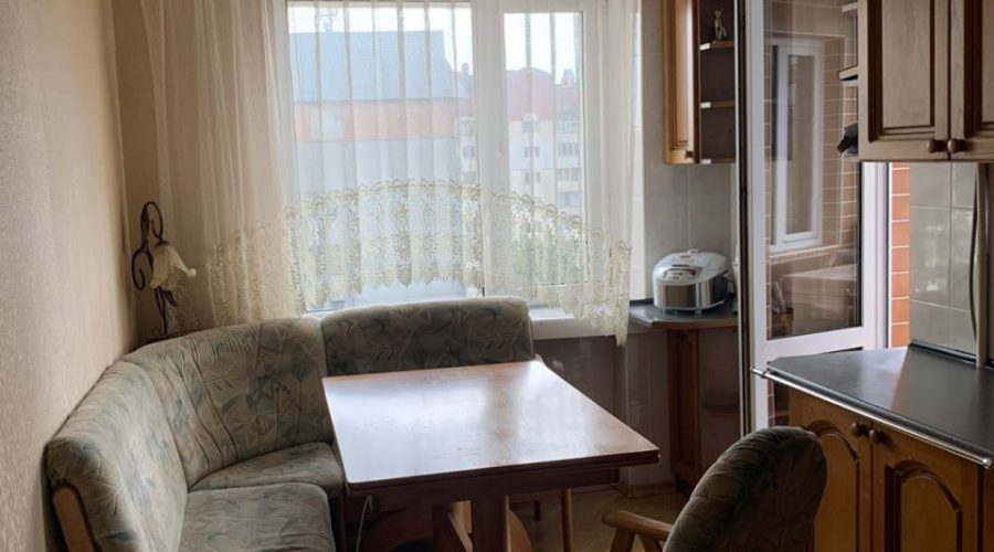 Продаж квартири 3 кімнати 101 кв. м. Свободи (Центр) Хмельницький