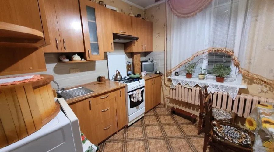 Оренда 3 кімнати 70 кв. м. Гайова (Дубове) Хмельницький