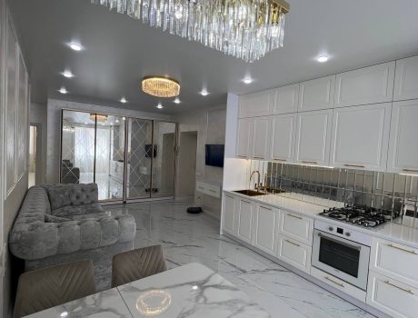 Продаж квартири 2 кімнати 84 кв. м. Кармелюка (Озерна) Хмельницький