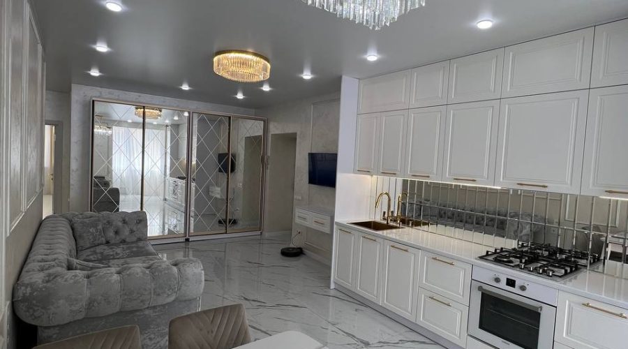 Продаж квартири 2 кімнати 84 кв. м. Кармелюка (Озерна) Хмельницький