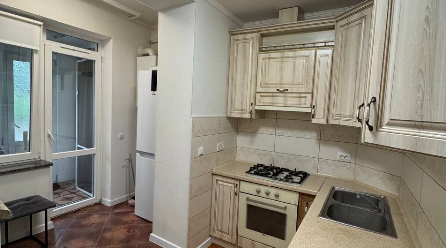 Продаж квартири 1 кімната 35 кв. м. Нижня берегова (Виставка) Хмельницький