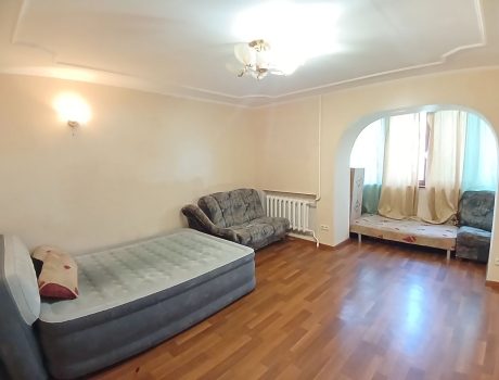 Продаж квартири 3 кімнати 67 кв. м. Бандери (Виставка) Хмельницький