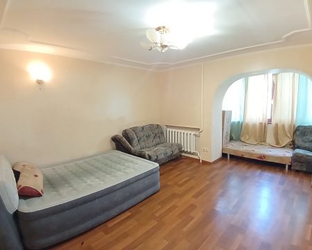 Продаж квартири 3 кімнати 67 кв. м. (Виставка) Хмельницький
