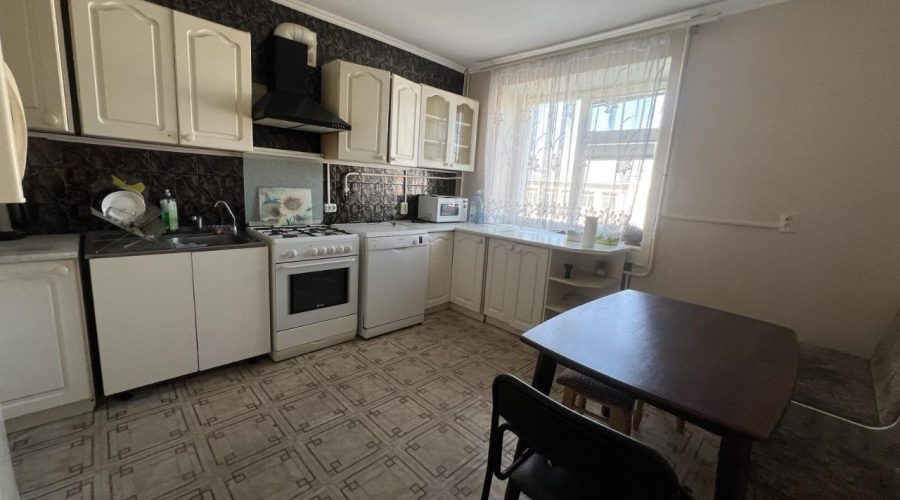 Продаж квартири 3 кімнати 80 кв. м. Проскурівська (Центр) Хмельницький