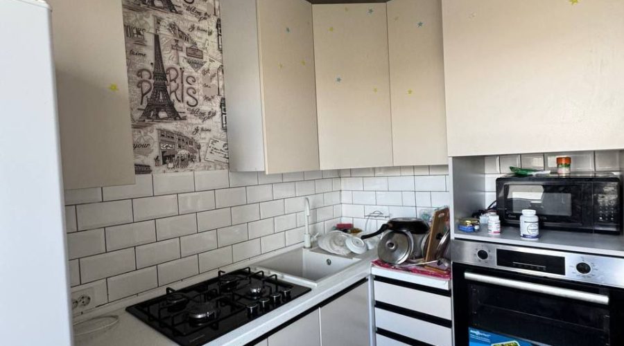 Продаж квартири 3 кімнати 65 кв. м. Пілотська (Заготзерно) Хмельницький