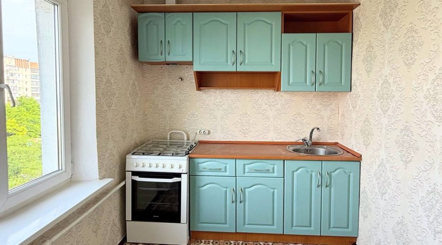 Оренда 1 кімната 32 кв. м. Степана Бандери (Виставка) Хмельницький