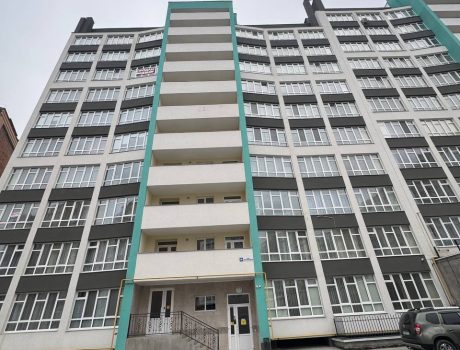 Продаж квартири 1 кімната 50 кв. м. Лісогринівецька (Озерна) Хмельницький